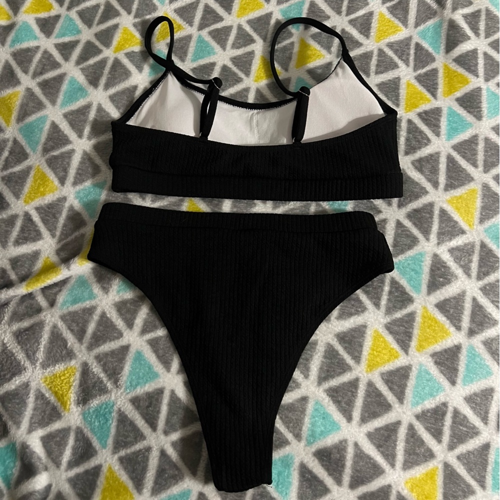 ❗️clearance-price firm❗️ SHEIN bikini set - Picture 2 of 3